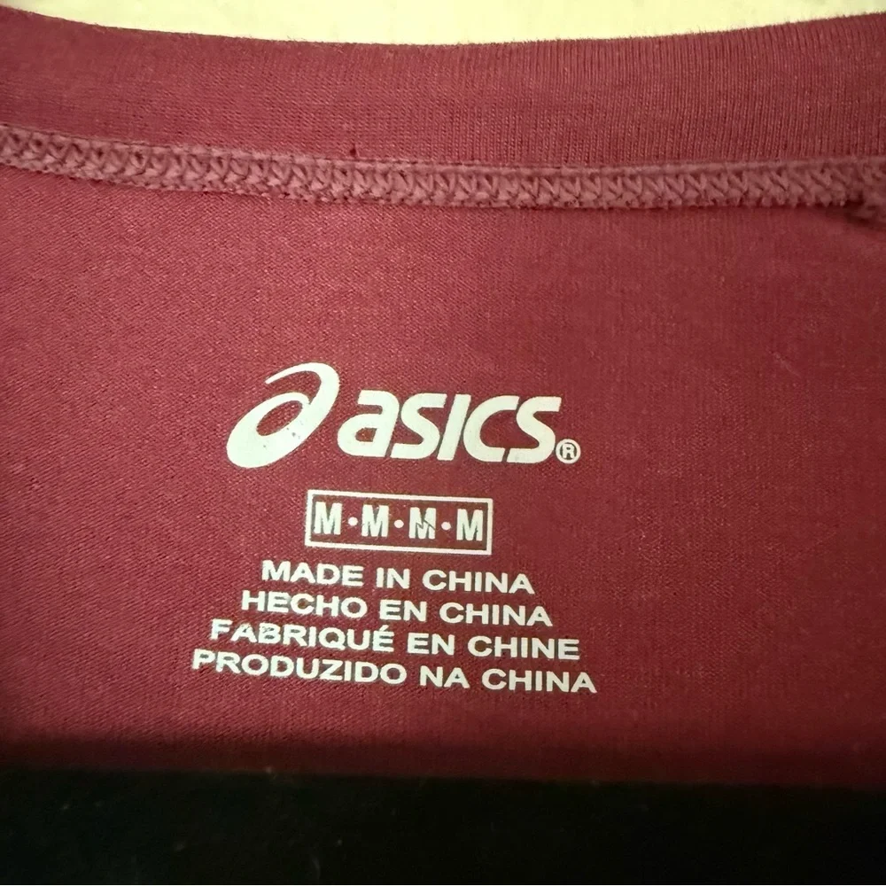 ASICS Women's Burgundy Long Sleeve Athletic Tee